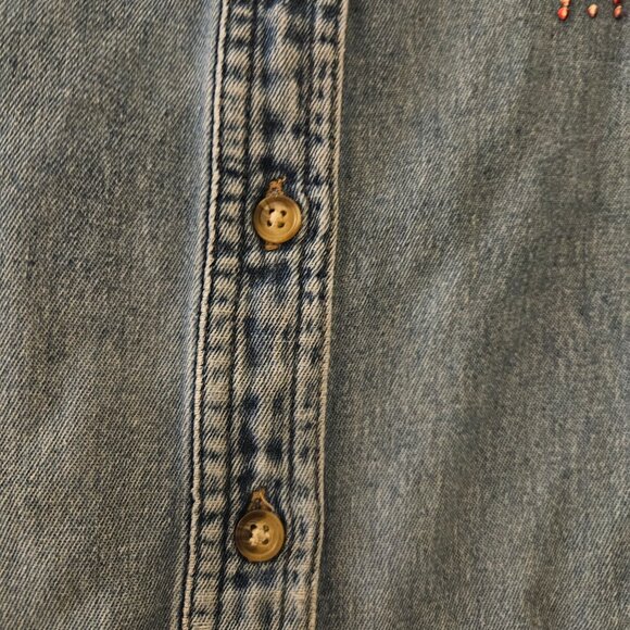 Disney Unlimited Theme Park cotton blue button-up Novelty Mickey Mouse top 26 - Picture 5 of 11